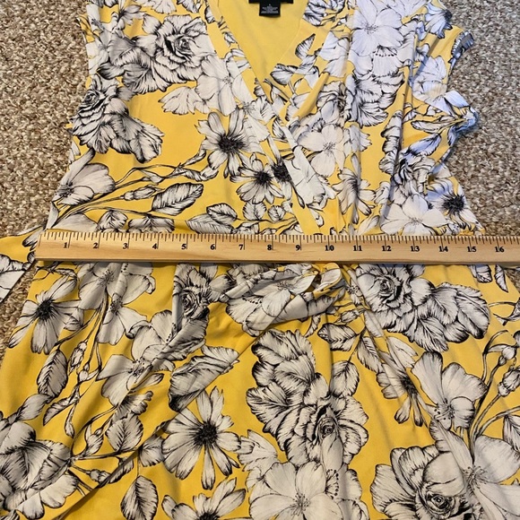 Yellow Floral Liz Claiborne Dress - Picture 5 of 6